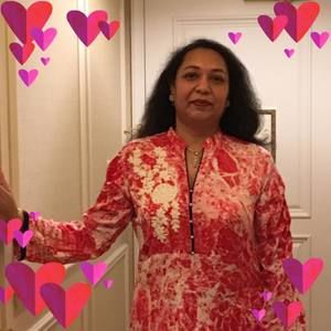 Meet your Posher, Binita